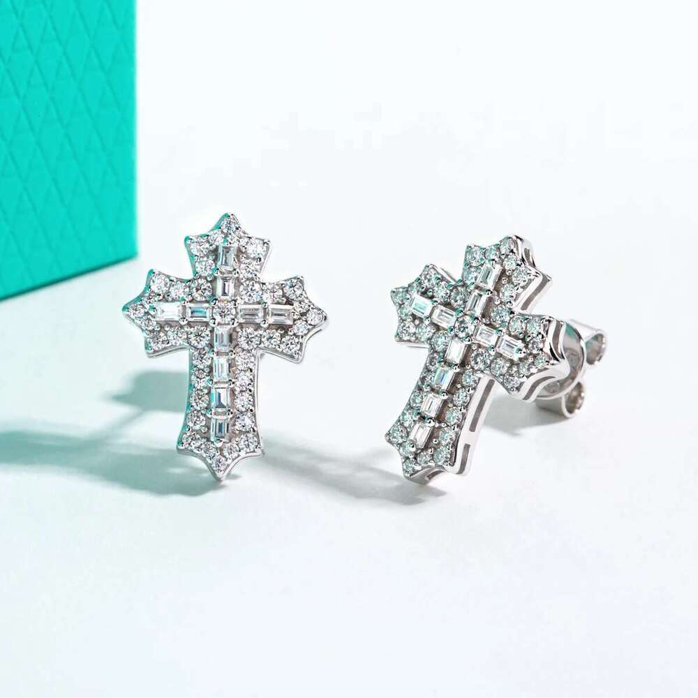 AnuJewel 1cttw Iced Moissanite Cross Stud Earrings Sterg Sier Pimped Out Earring New Age Hip Hop Jewelry for Men