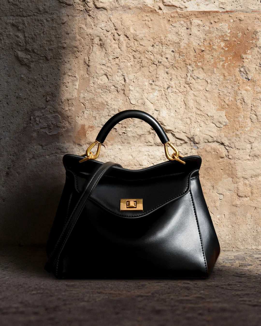 JW PEI Handbag 2025 New Lucia Lock Shoulder Crossbody Bag Light FAshionable Versatile Womens Bag Z250617