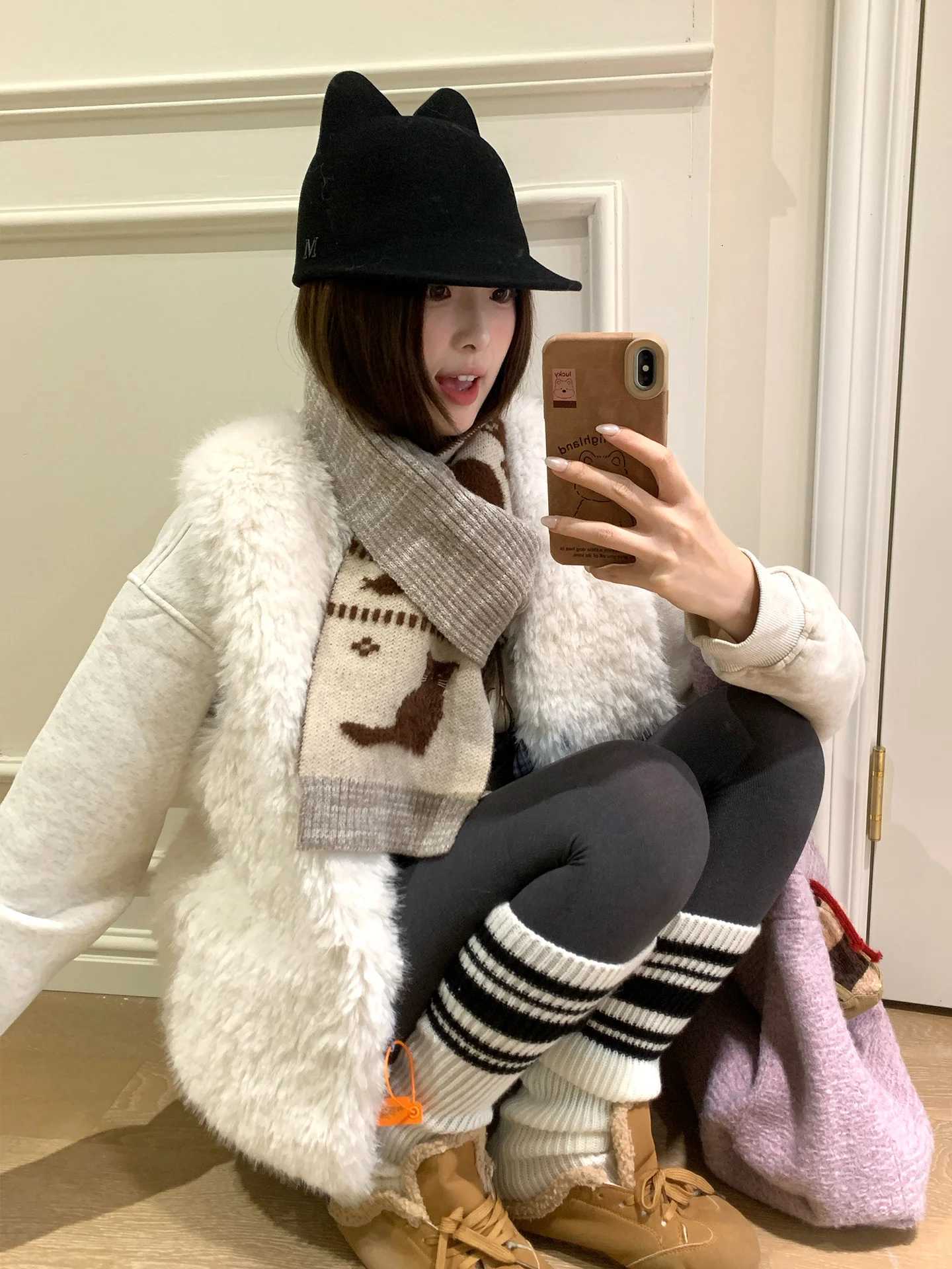 Luxury Cute Jacquard Knit Warm Scarf For Women Winter Essential Windproof Neckwear For Students Y251115