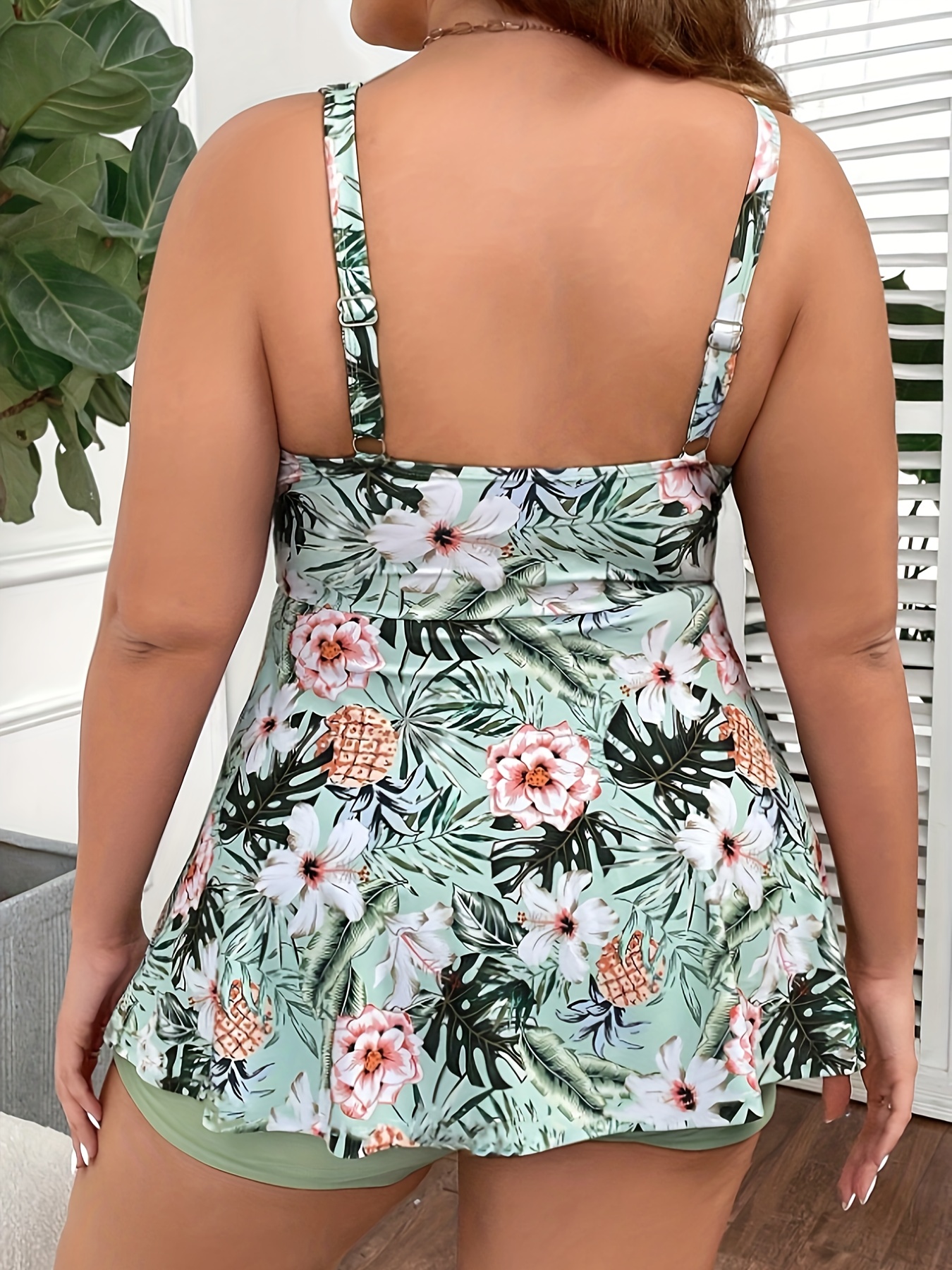 Plus Size Swimsuit for Women Two Piece Bathing Suit Tankini Tropical Print V Neck Tops and Shorts Swimwear