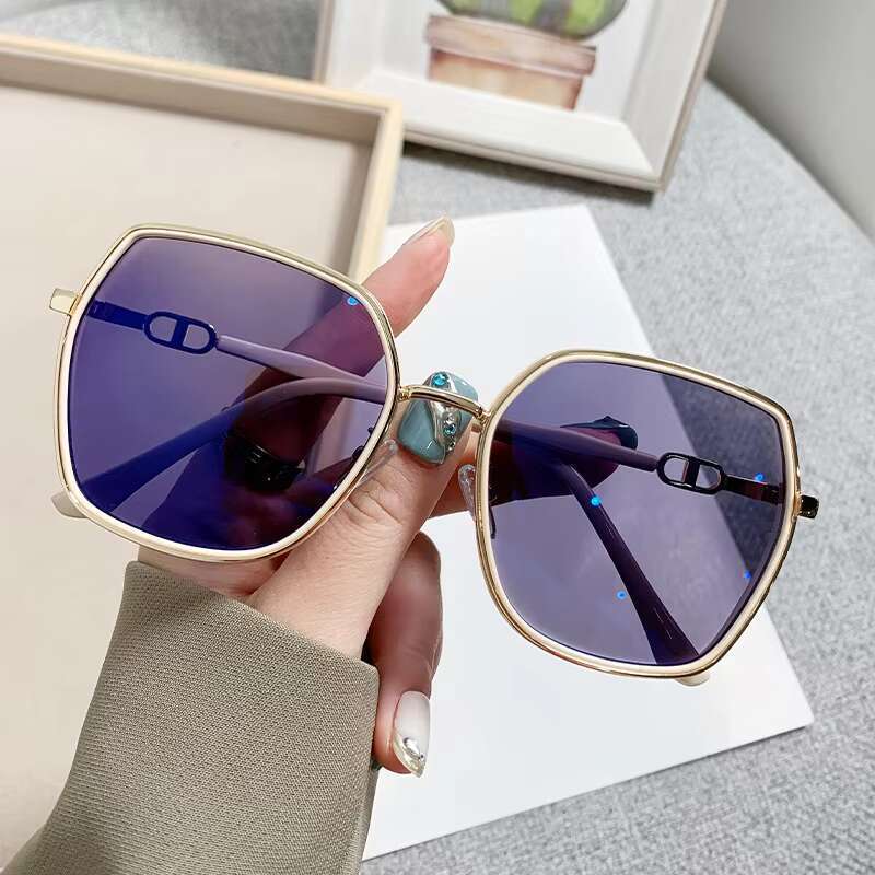 2025 Big Size Bg Moissanite Gold Tawny Photogray Trendy Sunglasses Rectangle Changing Photochromic Glasses for Women