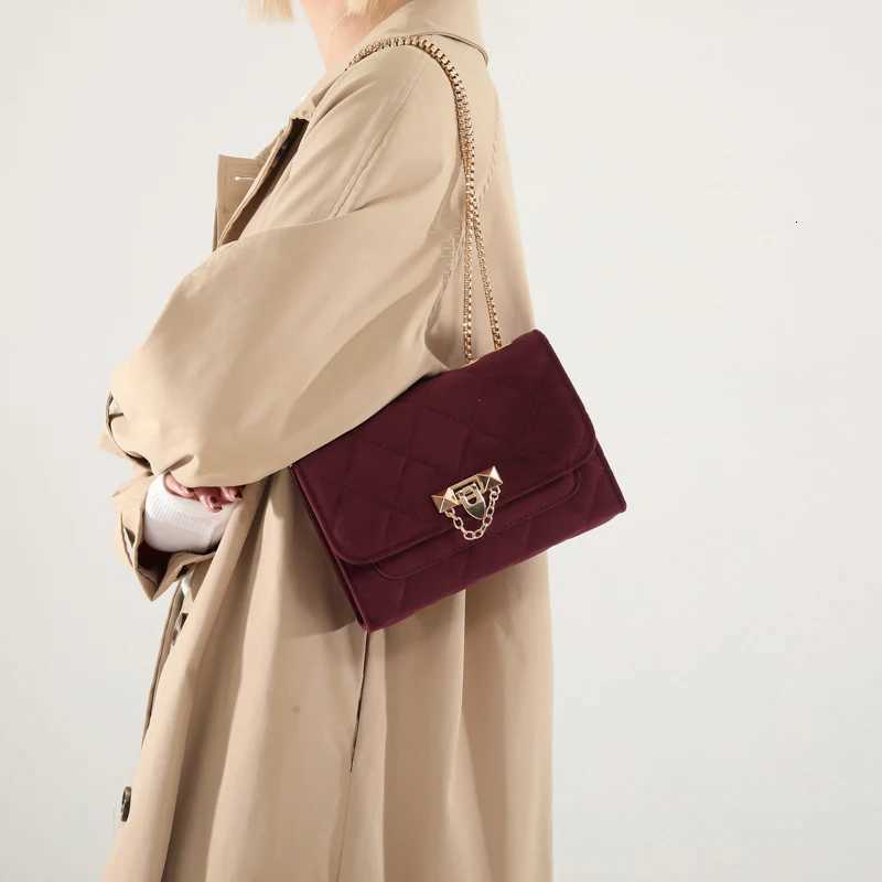 Imitation Suede Women Chain Shoulder Bags Solid Color Flap Bag New Female Small Underarm Bag Fashion Commute Crossbody BagW251115