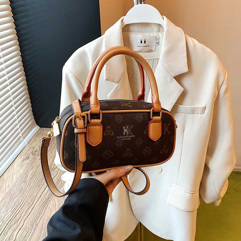 2025 New Trendy European Style Crossbody Bag - Exquisite Creative Individual Handbag Versatile for WomenW251115