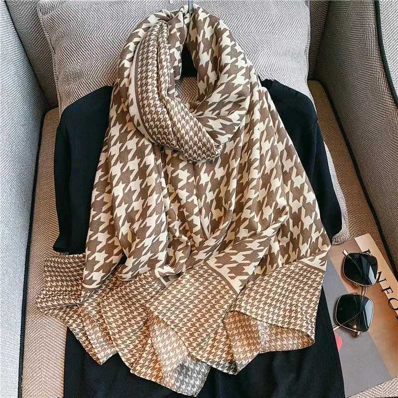 Luxury Winter Cotton Scarf Women Warm Plaid Houndstooth Design Scarfs Long Large Hijab Scarves Stoles Bandana Foulard Wraps Shawl Y251115