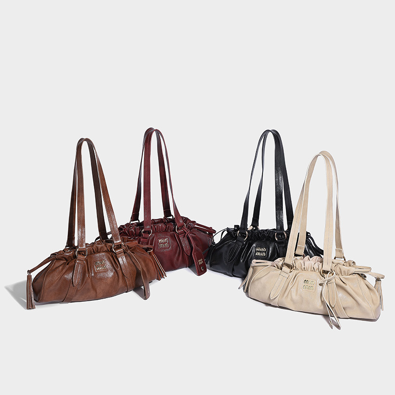 designer bag 2025 new Niche malard retro soft leather underarm bag trendy cool and sassy pleated hand-held shoulder bag for autumn and winter
