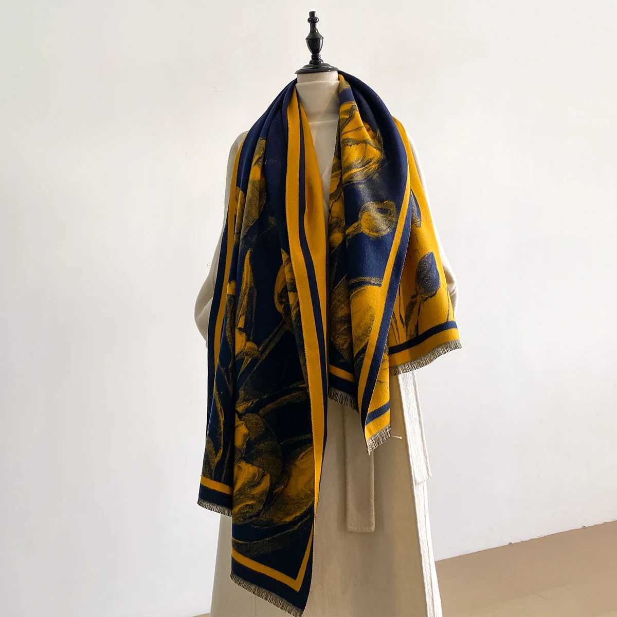 Luxury Luxury Winter Thicken Wrap Shawl Womens Imitation Cashmere Jacquard Scarf High Quality Two-Sided Pashmi Ladies Brand New Design Y251115