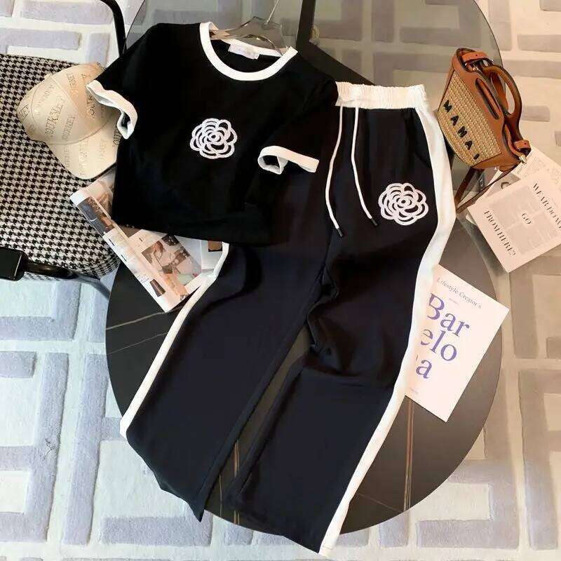 Women's Casual Sports Suit Summer New Fashion Street Bombing Style Short Sleeve Corp Top And Wide Leg Pants 2 Two Piece Set