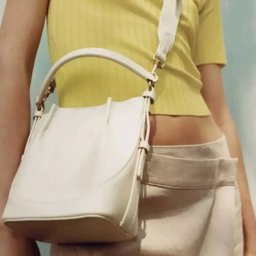 Womens Crossbody Bags Fashionable Bucket Bag Designer Shoulder Handbags Luxury Handle Removable Crossbody StrapW251117