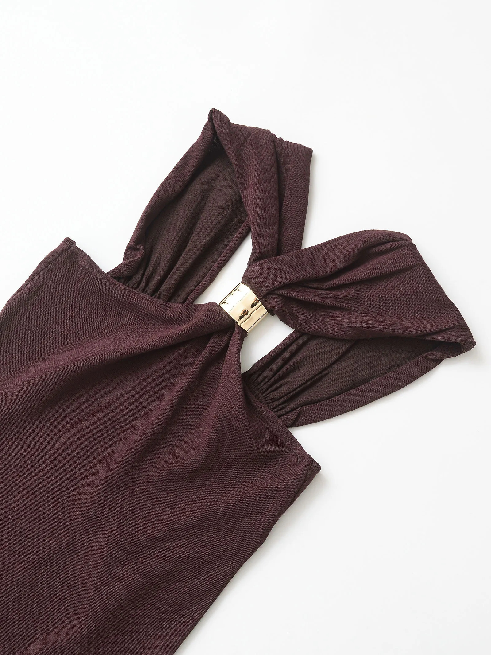 Spring Arrivals Womens Clothing Gold-embellished Wide Shoulder Fashion Temperament Halter Neck Knit Top 250417