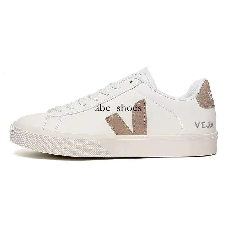 Summer Hot small white French Couple Low Top Flat Women Breathable V Shoes Men Casual Sneakers with Embroidered designer casual shoes t3 Z250526