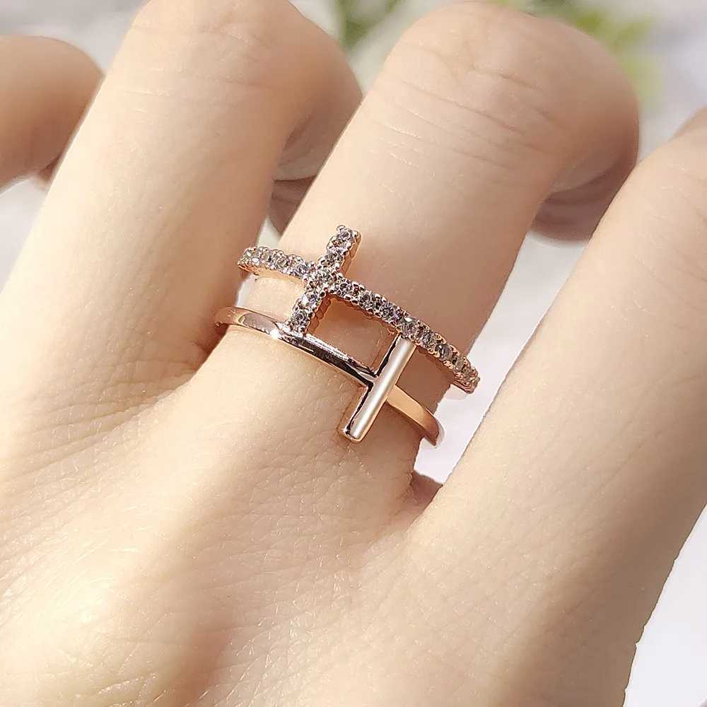 Female Personalized Cross Thin Ring Korean Fashion Micro Pave Crystal CZ Thumb Ring Jewelry Wedding Accessories Gift R715 W250417