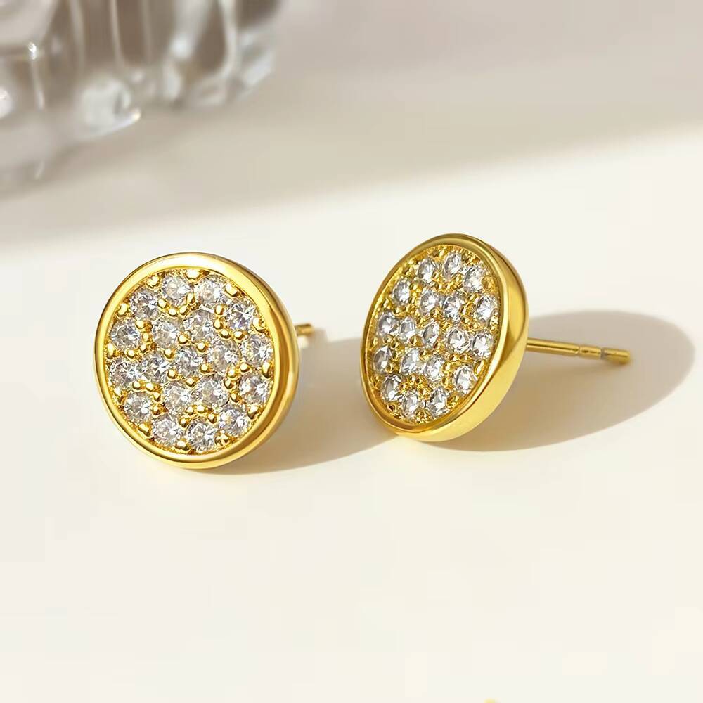 925 Sterling Silver Halo Stud Earrings 15ct Simulated Diamond Luxury Hypoallergenic Jewelry Gift for Women Featuring Zircon