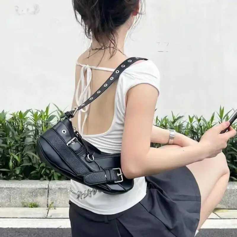 Bloom Vintage Black Underarm Bag Women High Street Hot Girls Leather Casual Y2k Handbag Female Retro Moto Biker Shoulder BagsW251115