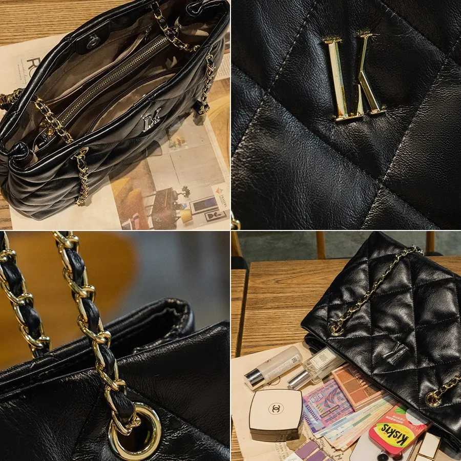 Elegant Leather Backpack Bag With Classic Designer Style And Large Capacity For Men And Women CommuterW251115