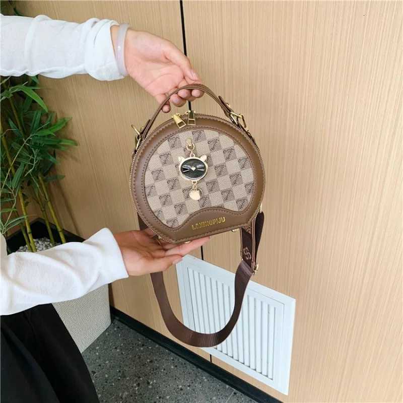 Elegant Micro Crossbody Bag For Ladies For Essential Carry Only In Luxurious Miniature LeatherW251117