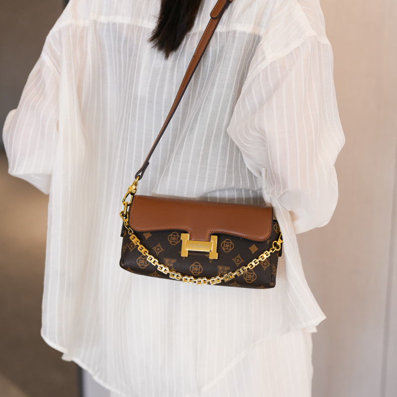 Designer Bag Luxury Bag The Small Is Versatile Elegant Chain For Women Stylish Underarm And Shoulder Bag A Single Shoulder Crossbody S Hot