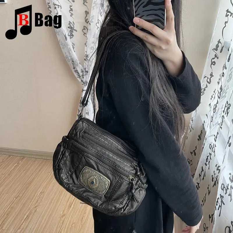 Y2K Gothic Womens Girls Punk Handbags Harajuku Fashion Large Capacity Soft Leather One Shoulder Crossbody Bag Trendy TotesW251115