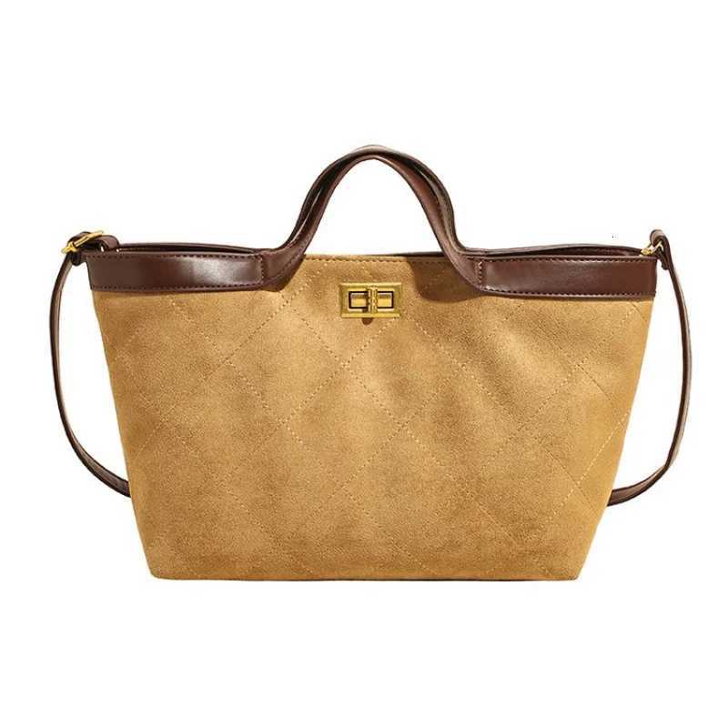 Ladies Tote Bag Made Of Premium Leather Boasting High-End Paris Trendy Daily Stylish LookW251117