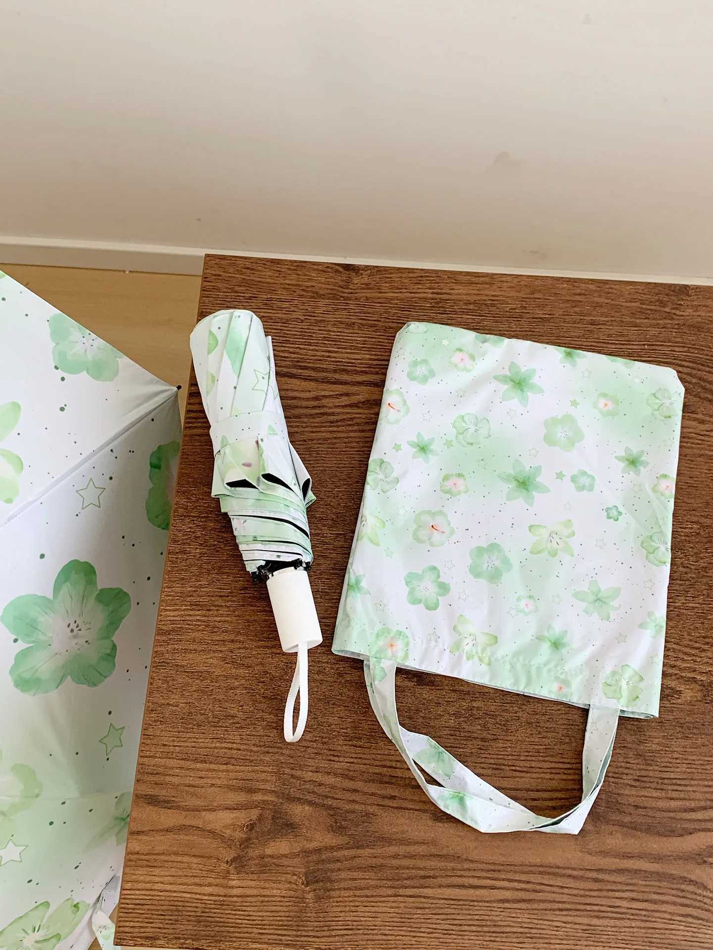 1Pc New Womens 70 off-Rib Umbrella Dual-Use for Sun and Rain Green Painted Theme Design Lightweight Suitable for Shopping Outdoor Sunshade Surprise Gi