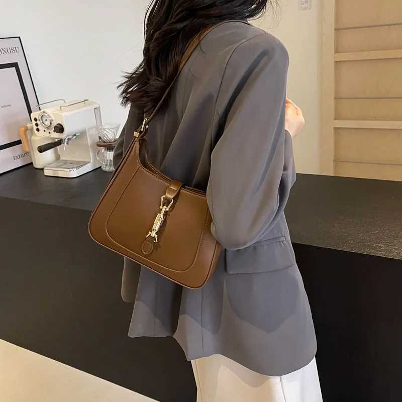 French Style Women Vintage Underarm Bag Elegant Ladies Cow Split Leather Shoulder Bag Casual Totes Handbag Strap Crossbody BagsW251117