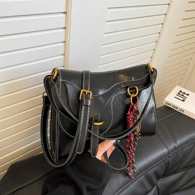 Elegant High-End Shopper Bag For Fashionable Women With Large Capacity Solid Color And Versatile Commuter UseW251117