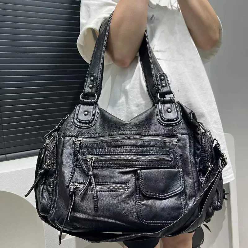 Womens Fashion Y2K Hot Girl Motorcycle Bag Large Capacity Washed Distressed Shoulder Crossbody HandbagW251117