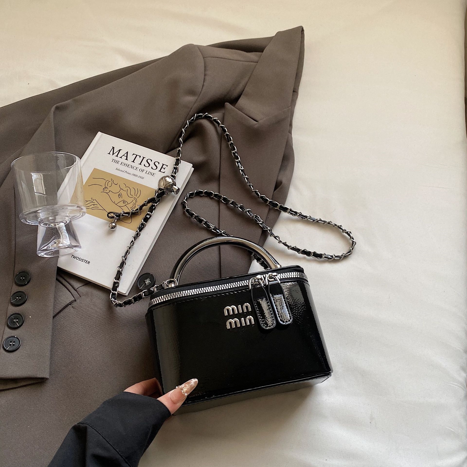 designer bag 2025 new Light luxury box bag ins handheld small square bag women's bag niche single shoulder crossbody bag
