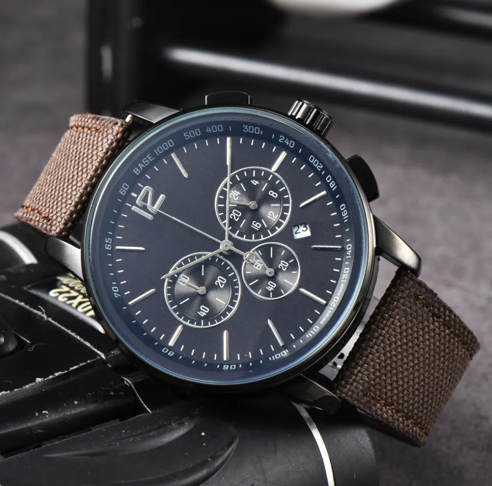 New Mens watches casual quartz movement watch gift wristwatch Nylon strap auto date battery analog clock Montre De Luxe