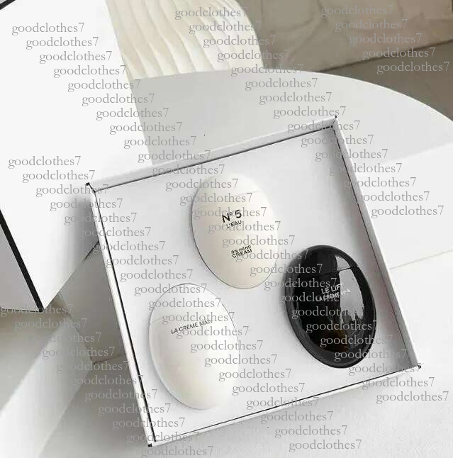 Brand LE LIFT Hand Set 50ml*3 LA CREME MAIN Black & White Egg Hands Skin 50ml 1.7FL.OZ Bady Care Cream Fast And Free Shipping
