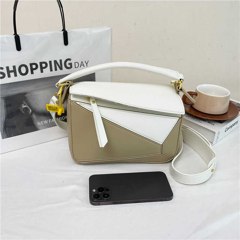 New style minimalist hand-held geometric lightweight and large capacity doctors bag new versatile lychee pattern crossbody bigclothfgg22