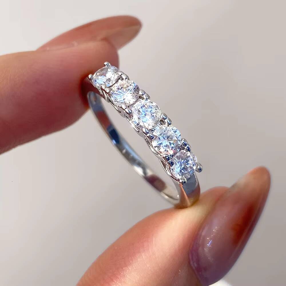 Wholesale S925 Gold Plated Womens Round Brilliant CZ in Prong Setting Luxury Wedding Ring Band for Party Bulk Order