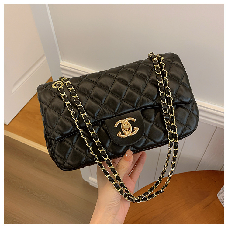 Chic Women's Small Fragrant Wind Messenger Bags - Versatile Shoulder Carrier with Sparkling Diamond Accents
