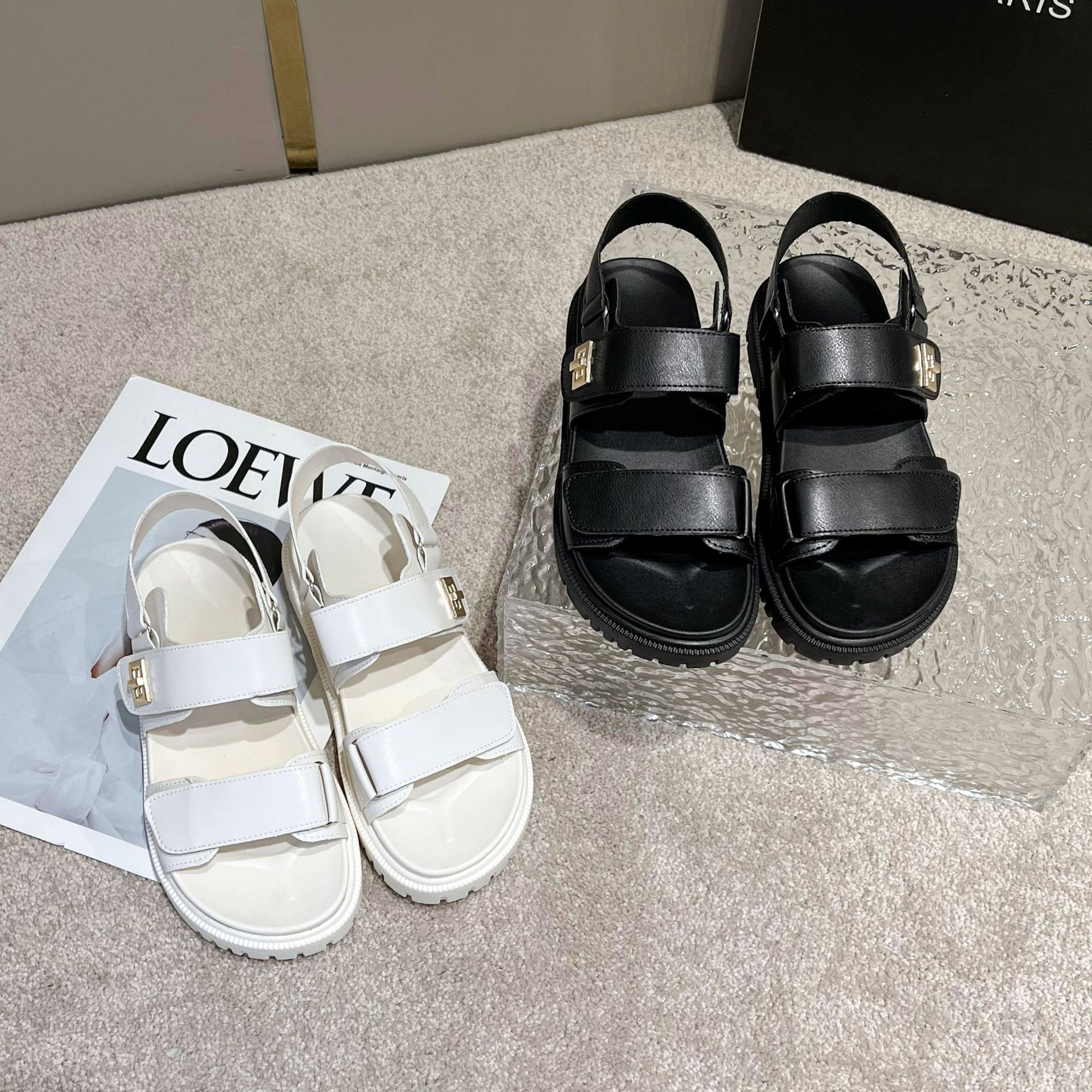 free Shipping Designer Thick soled sandals Women's non slip slippers Height increasing sandals Wearing casual clothes outside Beach sports sandal