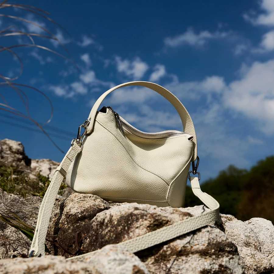 Top layer cowhide geometric pillow bag 2025 new genuine leather commuter one-shoulder crossbody bag fashionable ladies handbagW251117