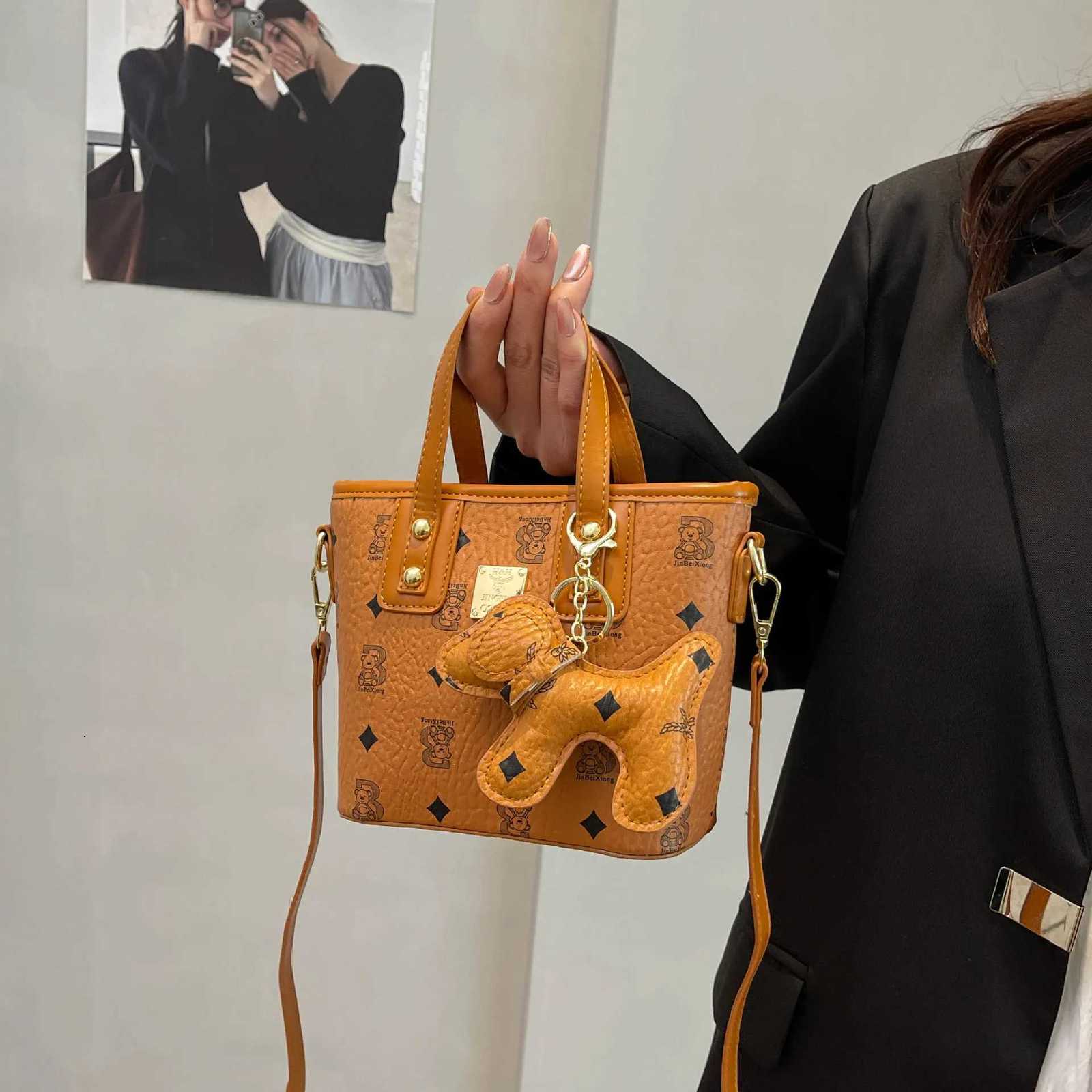 Designer Inspired Tote Bag for Women Spring Summer 2025 Printed Crossbody Purse Multi-way Carry Fashion Aesthetic Shoulder BagW251117