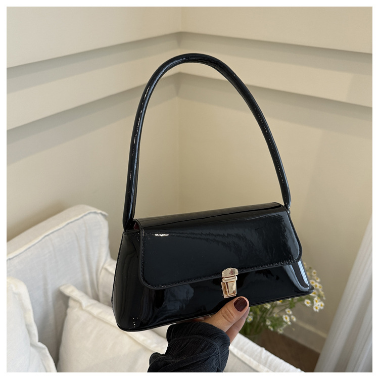 free shipping designers bags for womens 2025 New Shoulder Bag Handheld Versatile Light Luxury Simple Fashionable for daily outfit