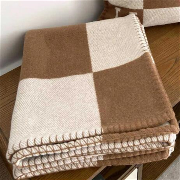 Letter Cashmere Blanket Crochet Soft Wool Shawl Portable Warm Plaid Sofa Travel Fleece Knitted Blankets towel tapestry 140x170cm Double bed blanket