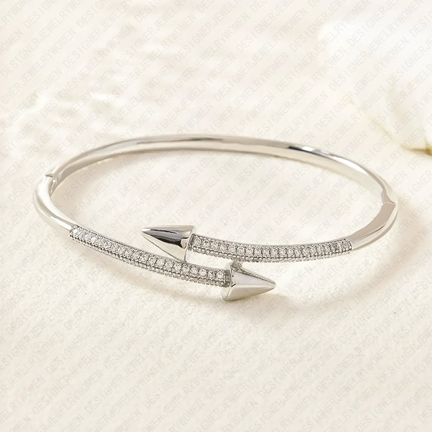 Designer Bracelet Bracelet for Women Classic Gold Open Bangle Diamond Bangles Luxury Jewlery Designer for Women Elegant Timeless Gift Premium Exclusiv