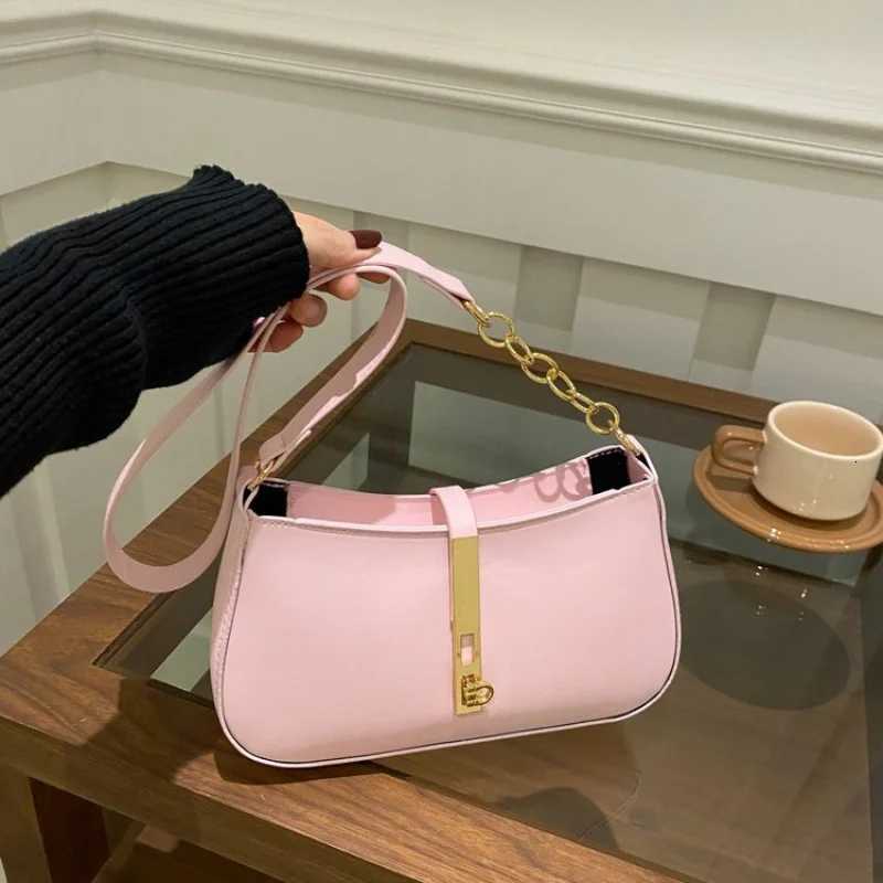 Fashionable Luxury Brand Leather Womens Messenger Bag Elegant Classic Trendy Design Casual Commuter Vintage Daily BagW251117