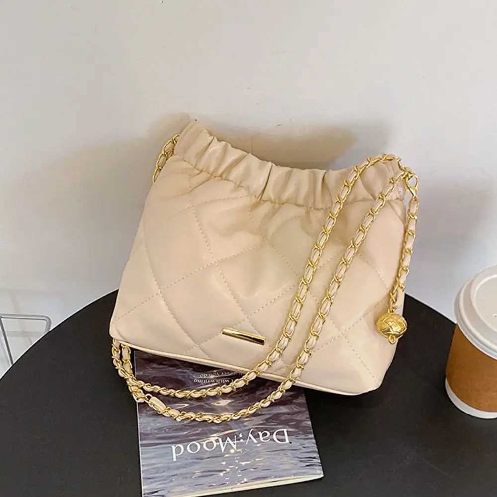 New Women Girls PU Leather Pleated Plaid Crossbody Bag Bucket Bag Large Capacity Tote Handbag Underarm Bag Shoulder BagW251117
