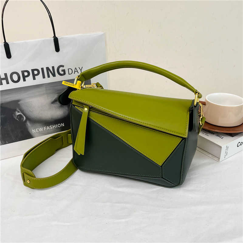 New style minimalist hand-held geometric lightweight and large capacity doctors bag new versatile lychee pattern crossbody bigclothfgg22