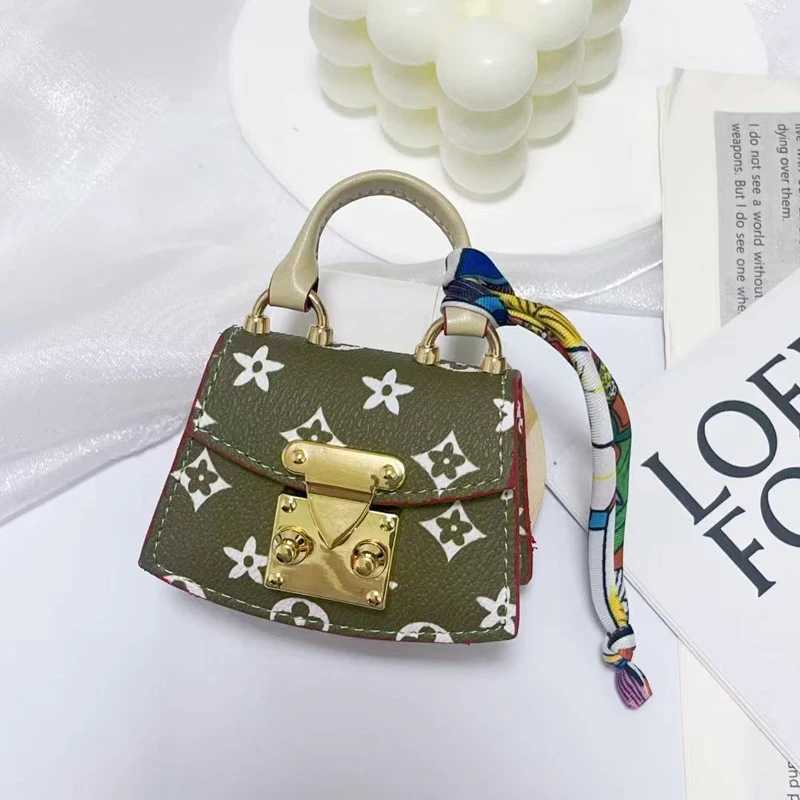 Mini Creative Fan Bag Headphone Bag For Airpods 4 3 2 Pro2 Galaxy Buds 3 3Pro Keychain Bag Fashionable Mini Bag coin PocketW251117