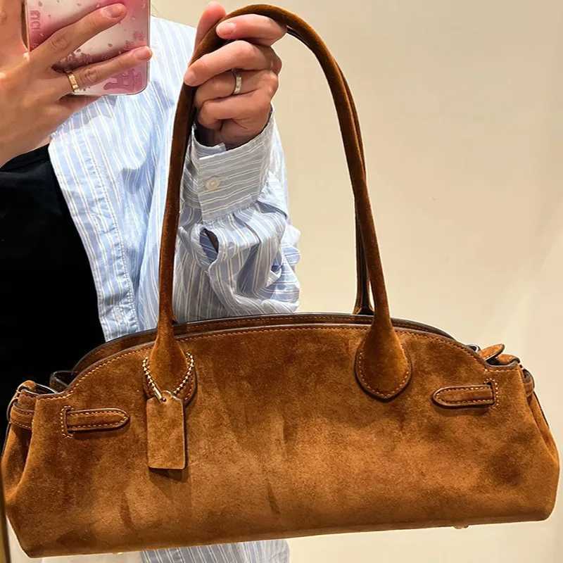 Luxury Womens Bag Lazy Matte Suede Tote Suede Boston Shoulder Bag Large Capacity Commuter Long-handle Handbag Underarm ShopperW251115