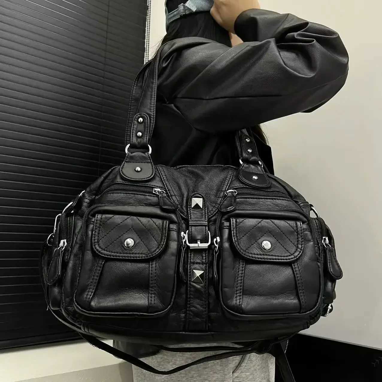 Ladies fashionable retro vintage hot girl motorcycle tote bag with large capacity Y2K washed vegan leather shoulder bagW251117