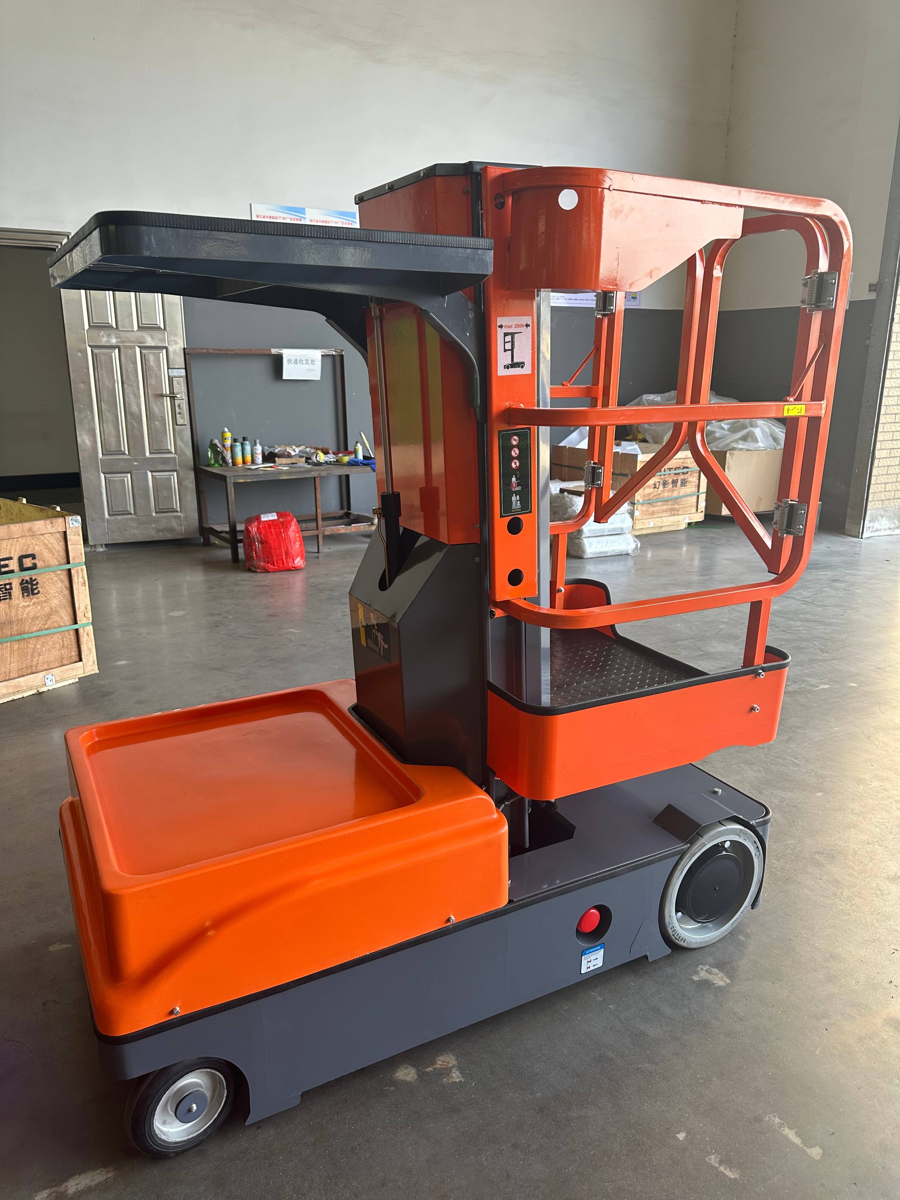 Versatile Battery Operated Pick-Up Truck Ergonomic Heavy-Duty Lifting Solution Reaching Height Extent Of Three Point Four Metres