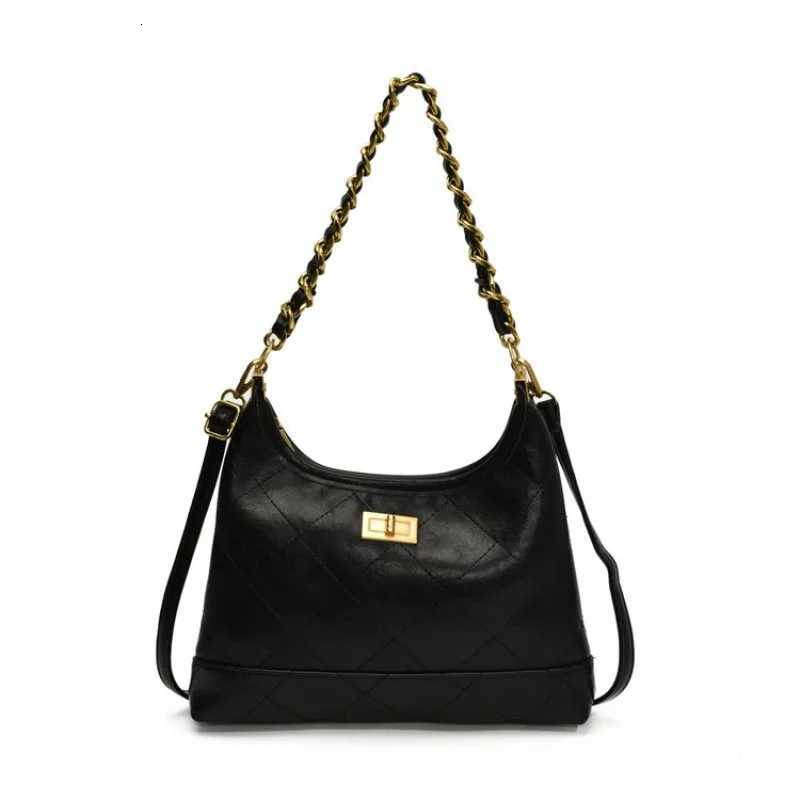 Sophisticated Women Leather Handbag With Turn Lock Closure And Double Strap Options For Shoulder Or Crossbody WearW251117