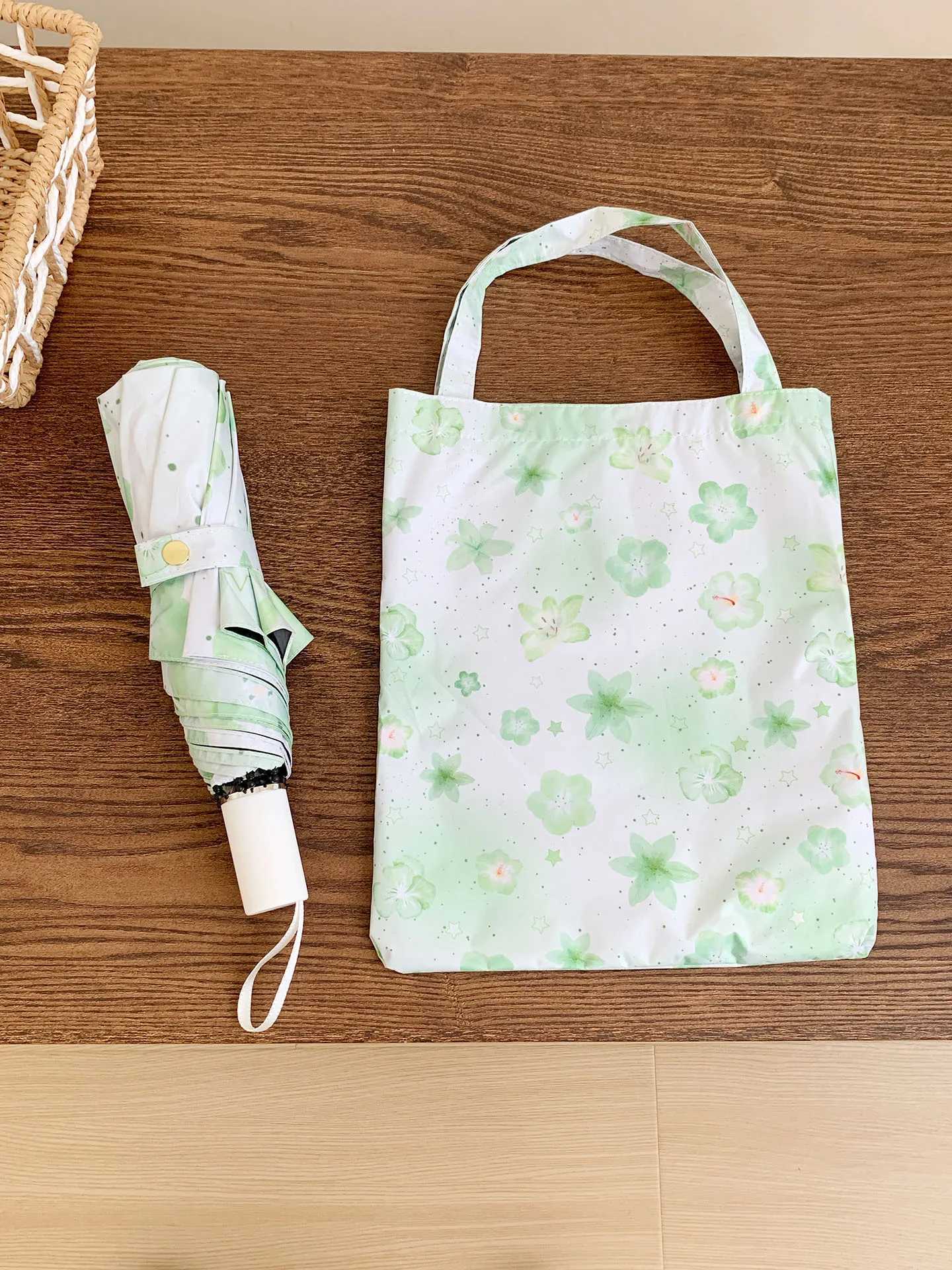 1Pc New Womens 70 off-Rib Umbrella Dual-Use for Sun and Rain Green Painted Theme Design Lightweight Suitable for Shopping Outdoor Sunshade Surprise Gi