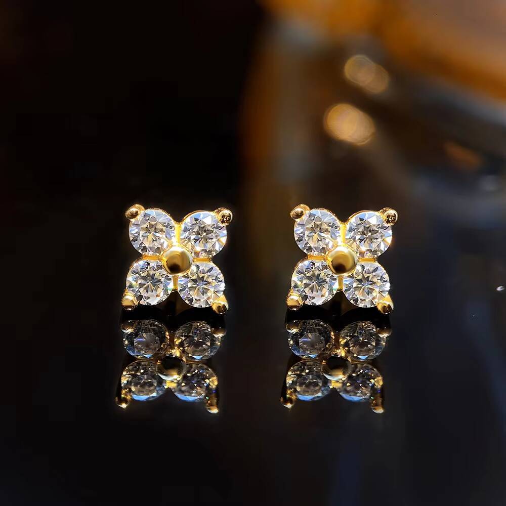 Jewelry Manufacturers Daily Wear 6MM Flower D Color VVS Moissanite 925 Sterling Silver Stud Earrings