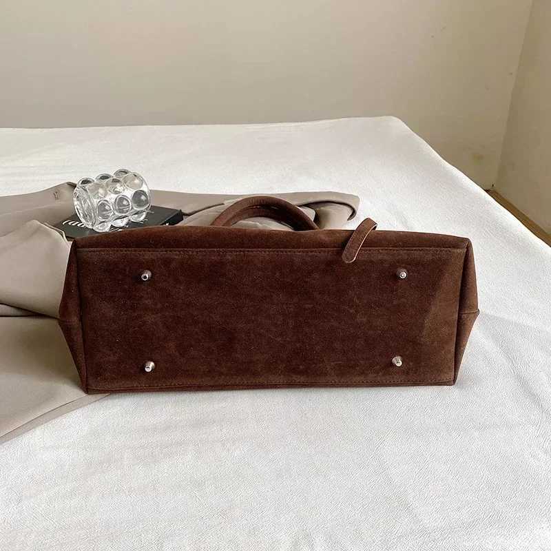 Buckle Decorative Design Solid Faux Suede Handbag Large Capacity Hasp Casual Tote 2025 Hot Sale Bags for Women BagsXJ250512