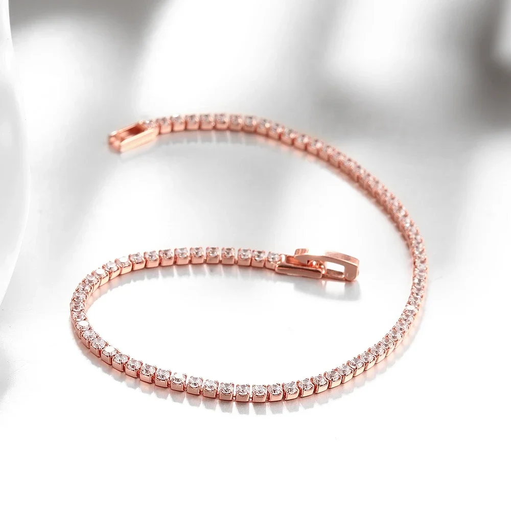 Chic Women's Sterling Silver 925 Tennis Bracelet Featuring Dazzling Zirconia Stones - Ideal for Celebrations (Size Range 16-19cm)